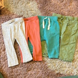 Set of 4 pants size 6-9 m